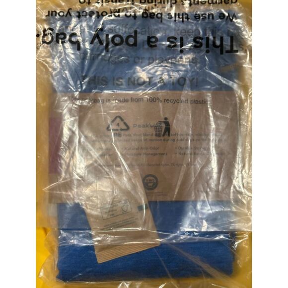 Basis Peakwool Lightweight Crew Neck - Picture 5 of 5